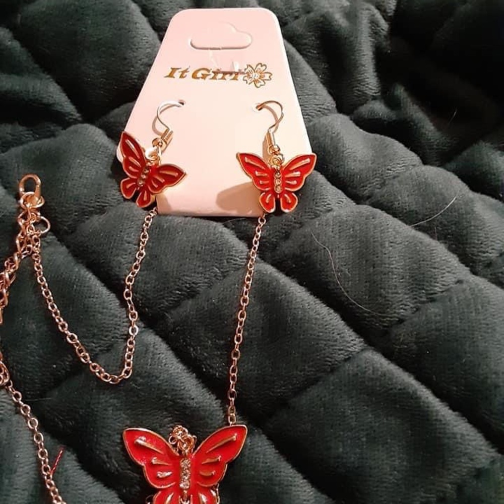 Necklace